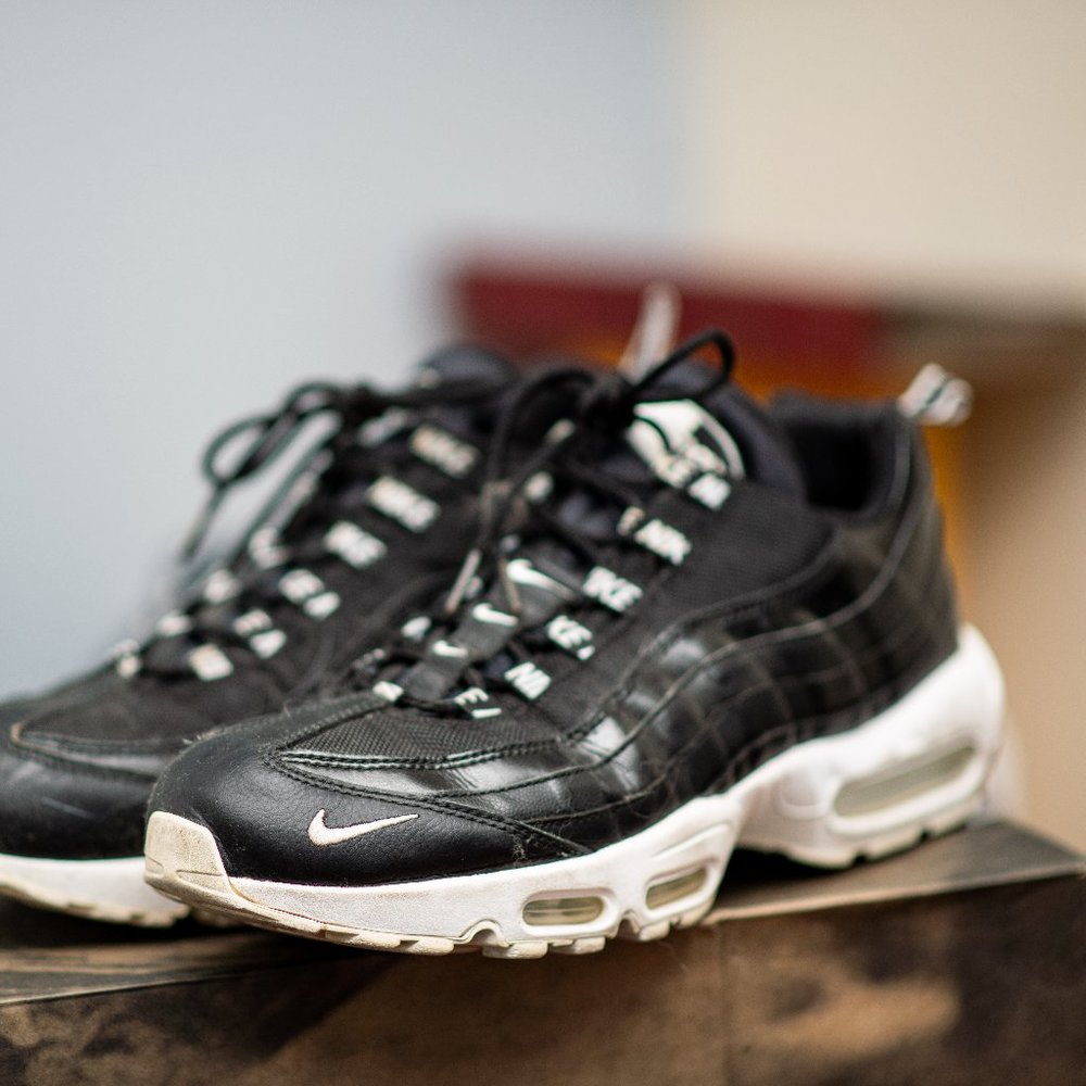 Air Max 95 Black/White size 12